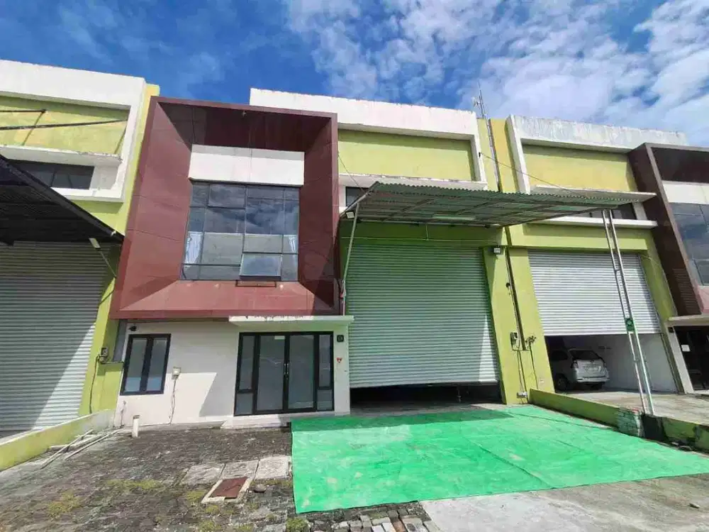 DISEWAKAN GUDANG CANTIK DAN MENARIK DAERAH TIKALA, HARGA SANGAT MURAH