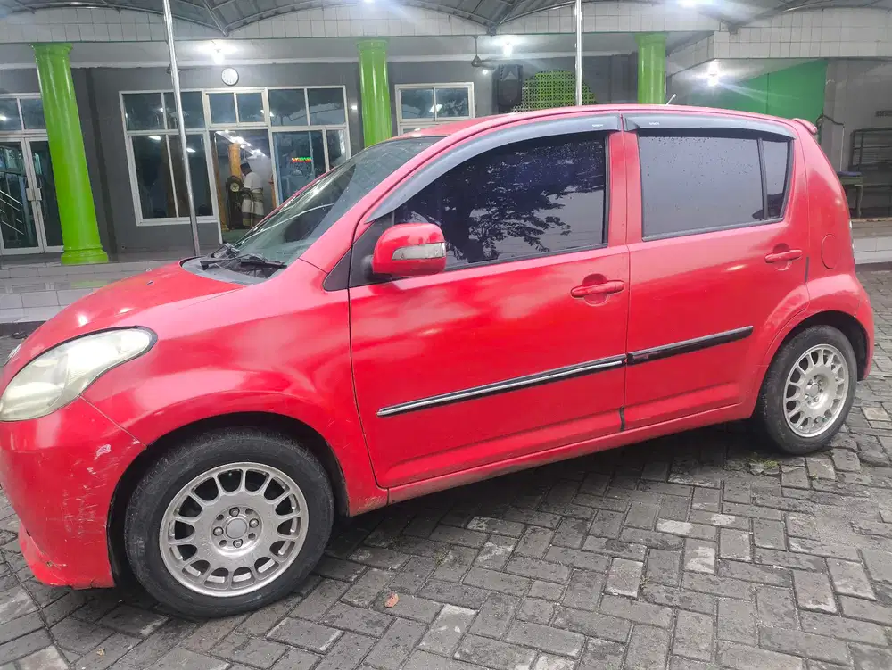 Daihatsu Sirion 2007 Bensin