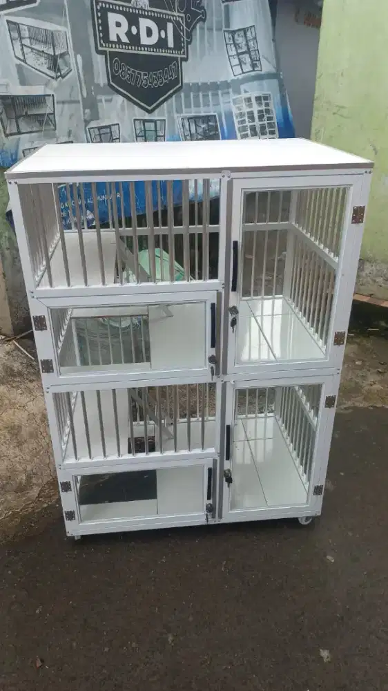Kandang Kucing Alumunium 2 Pintu Jenderal Kaca Depan