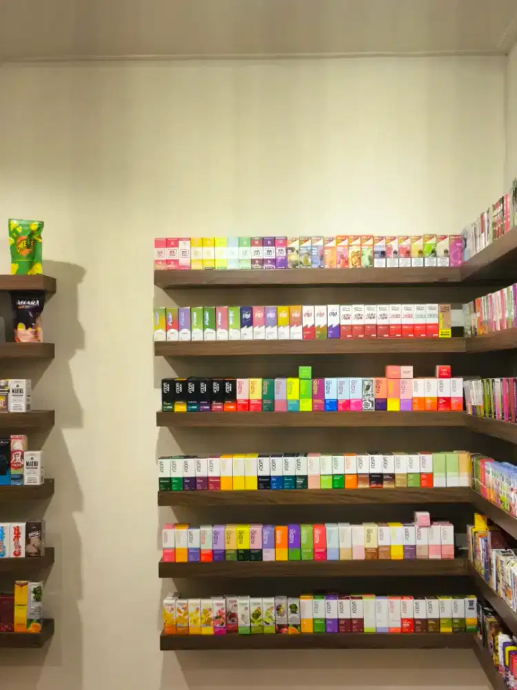 Dibutuhkan karyawan vape store wanita
