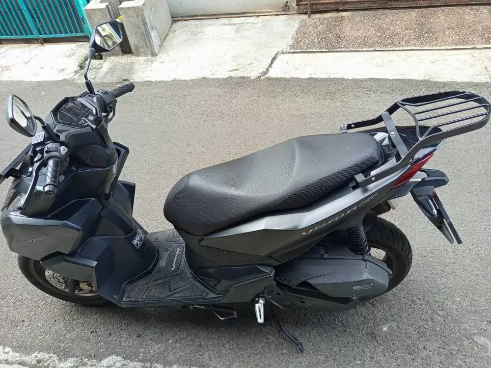 Jual vario 160 abs body mulus mesin bagus