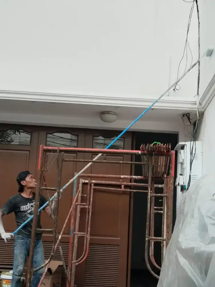 Tukang cat dinding/pagar besi/pintu dll