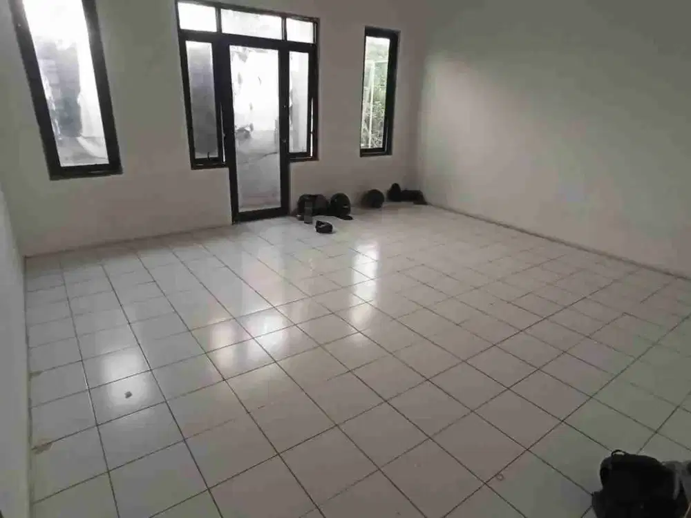 hanya lantai 2 ruko di taman Kopo indah 2