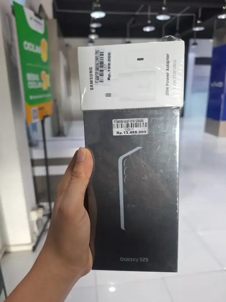 New Samsung Galaxy S25 12/256