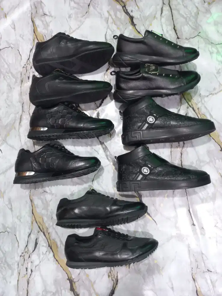 Dijual sepatu borongan baru like new
