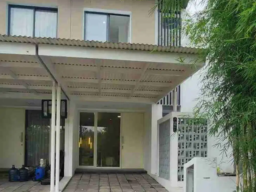ROYAL RESIDENCE 1 M-an‼️Rumah 2 Lantai Full Interior Baru View Danau Strategis dekat Raya Wiyung