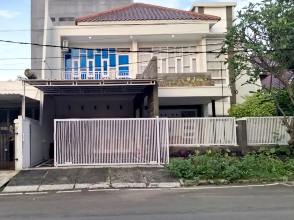 AC62 Rumah Luas 333 m2 Murah Lokasi Elit Duren Sawit Jakarta Timur