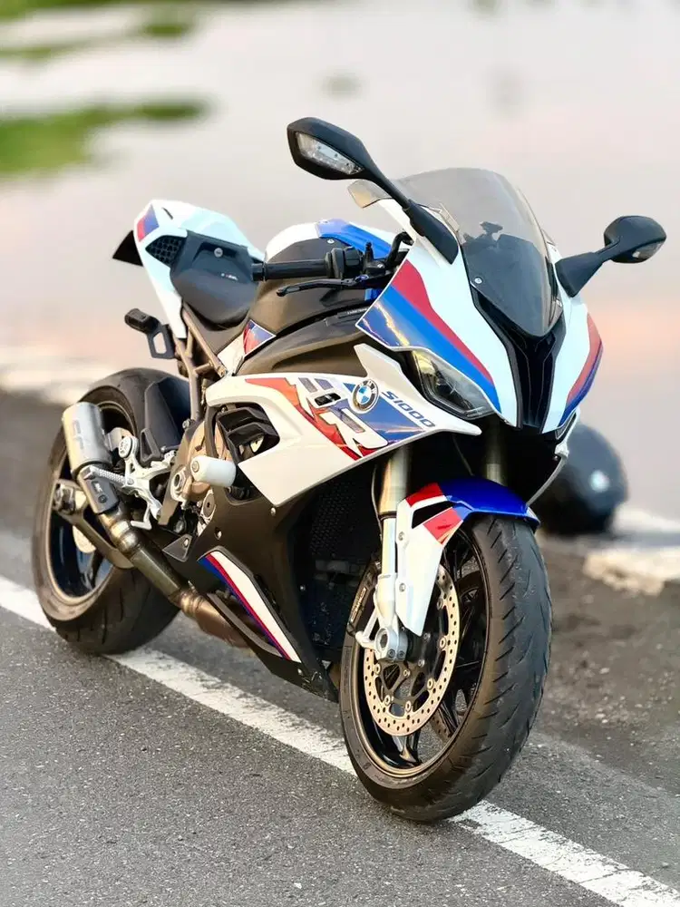 BMW S1000RR MOGE H2 DUCATI R1