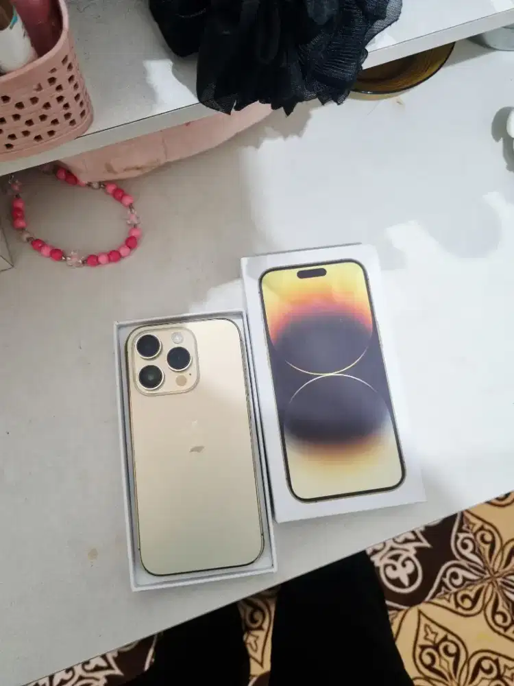 iPhone 14 pro 128GB Gold