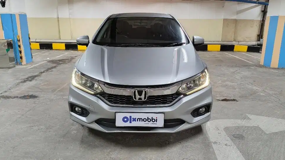 DP MURAH Honda City 1.5 E Bensin-AT 2017 Abu CEBIB