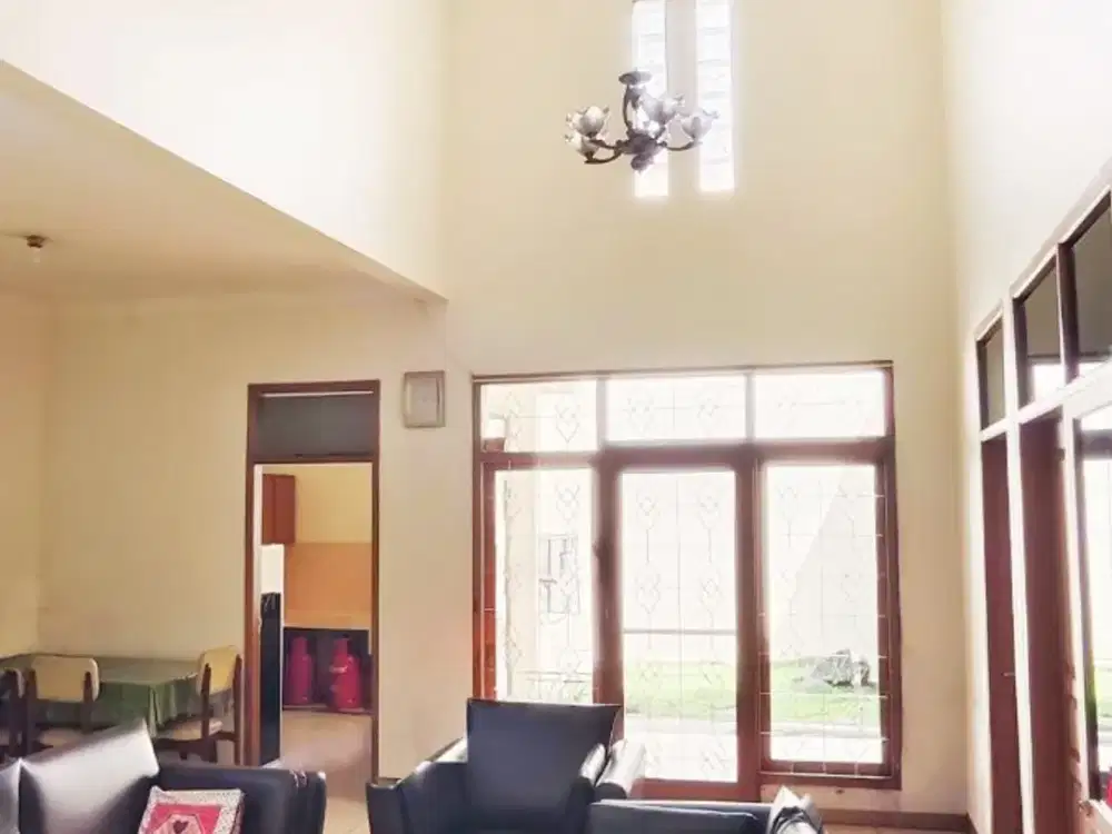 Rumah Nyaman Dalam Cluster One Gate di Mekarwangi Bandung
