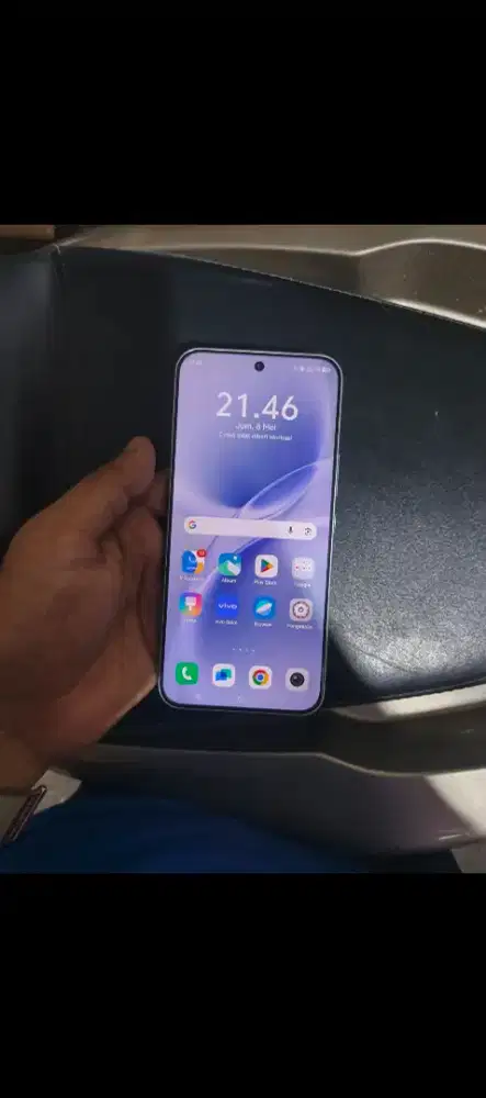 VIVO V70 FE 8/256 GOOD CONDITION