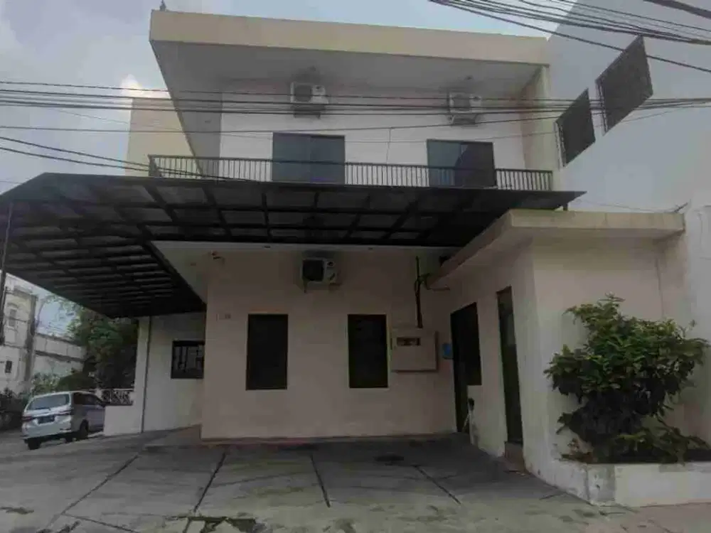 Dijual via lelang rumah di darmo permai lokasi strategis cocok buat investasi