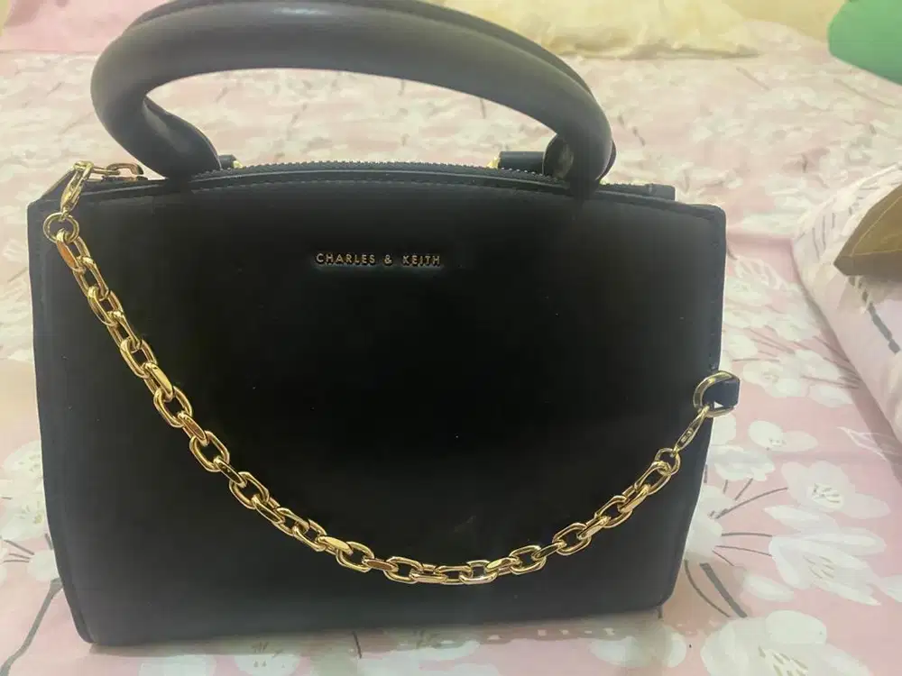 Tas charles n keith ori