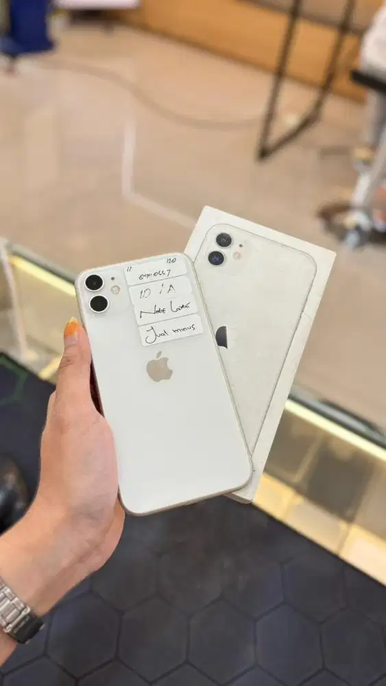 IPHONE 11 128GB Exibox