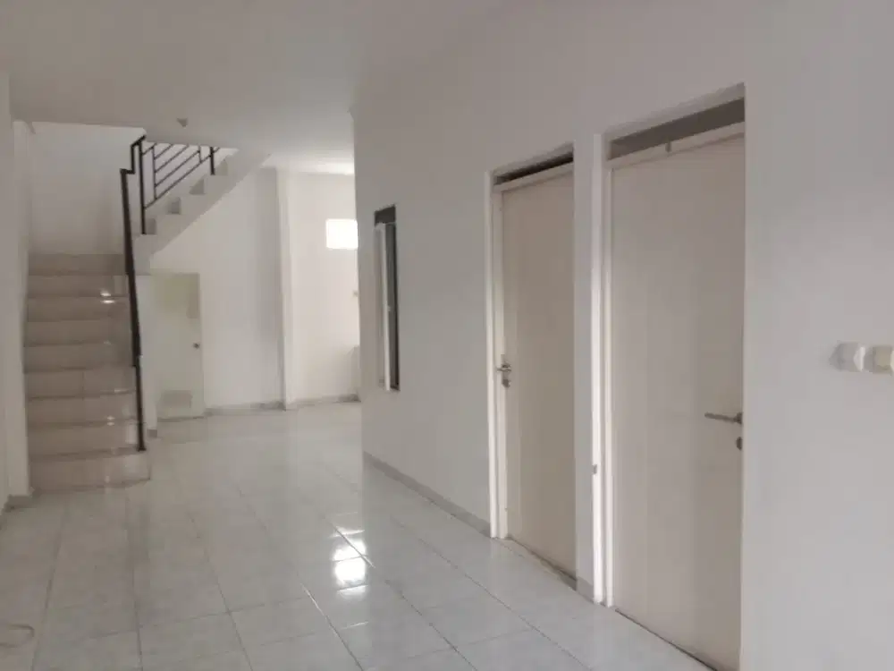 Rumah Nyaman Blok Favorit di Taman Kopo Indah 3 Bandung