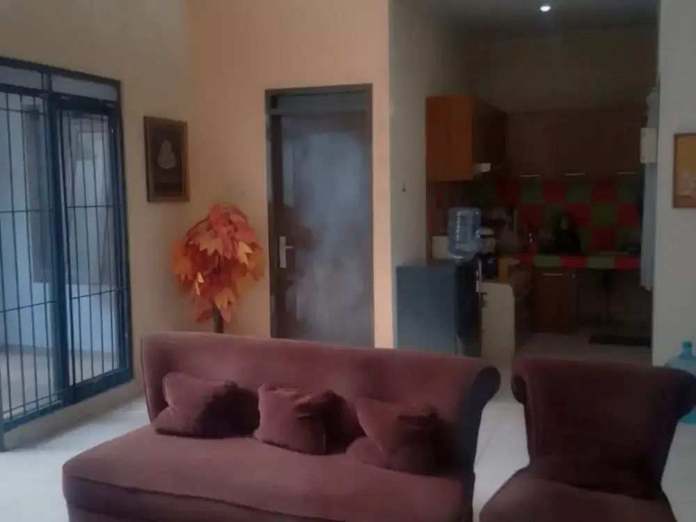 DISEWAKAN RUMAH UNTUK KELUARGA BESAR DI KAWALUYAAN BANDUNG