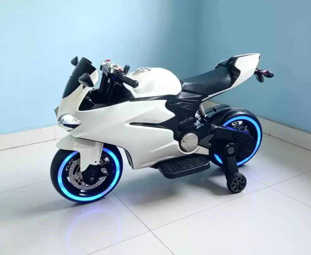 Motor aki anak 12v ban karet