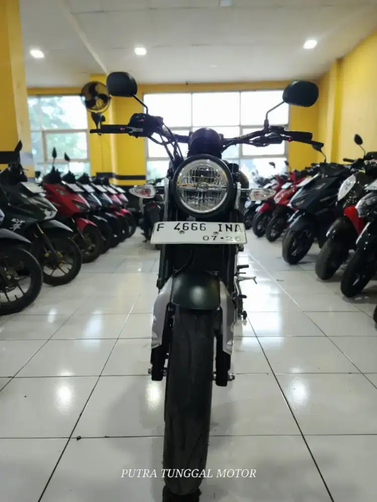 Di jual murah Yamahaxsr 2021
