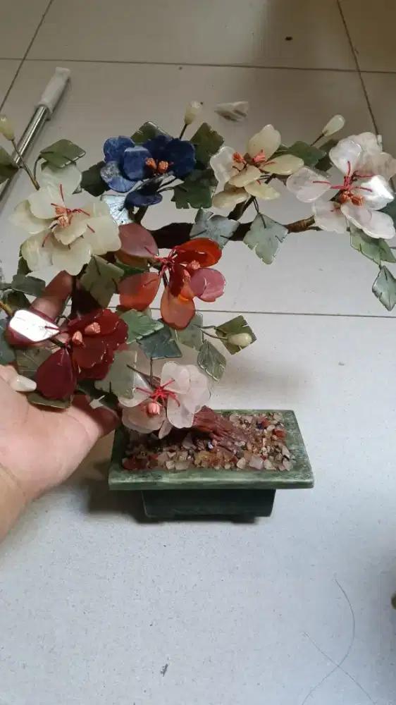 Bunga hiasan antik