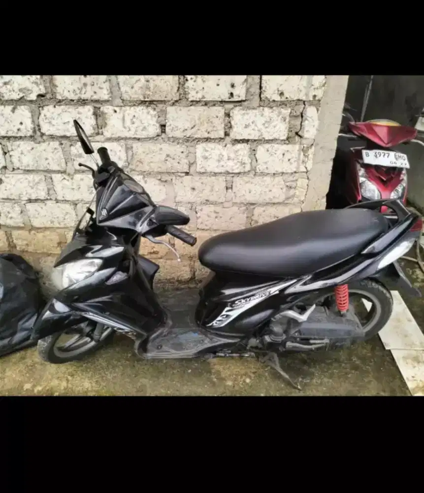 Assalamualaikum gan saya mau nawarin motor Suzuki  SkyDrive