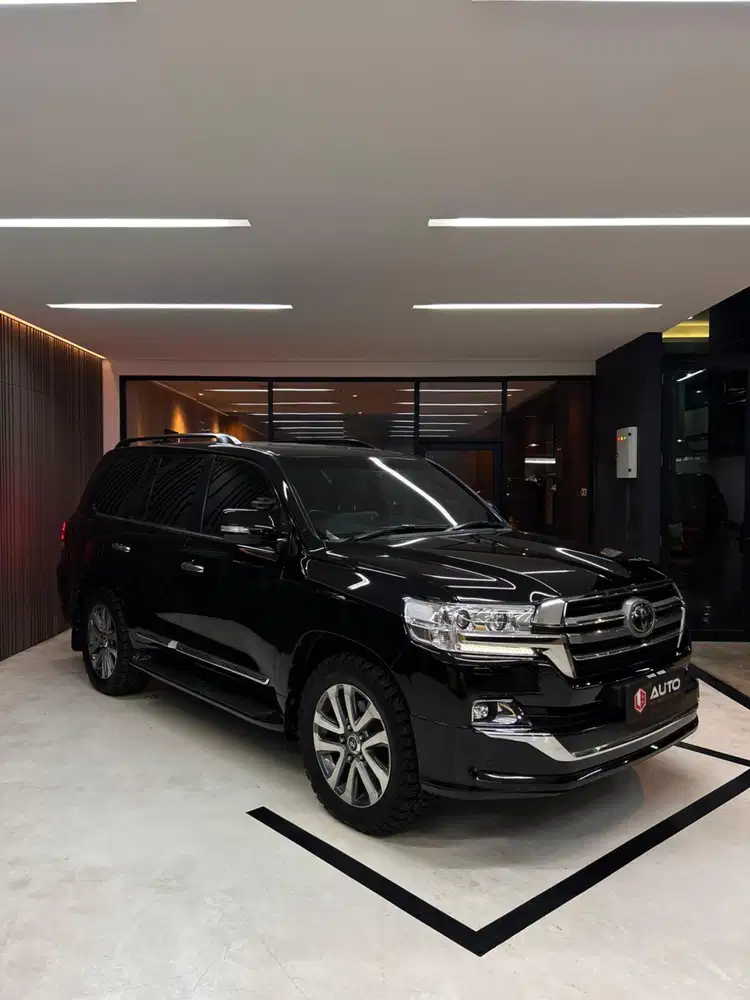 Toyota Land Cruiser VXR 2020 Hitam LC LC200 Km52rb Nik 2019 B1718CCQ