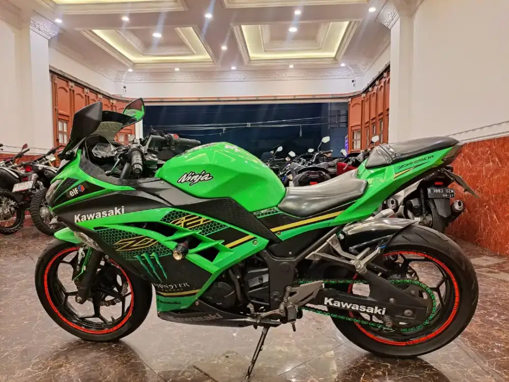 HUB CE KOM JUAL CEPAT NINJA 250 2015 MOTOR MULUS MESIN HALUS