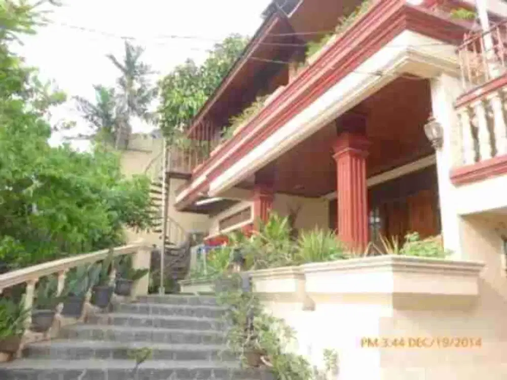 Rumah Luas 2 Lantai Pinggir Jalan Raya Tebet Jakarta Selatan.