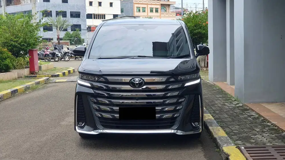 Toyota Vellfire 2.5 VIP Executive Lounge Hybrid CVT TSS 2025 Like New