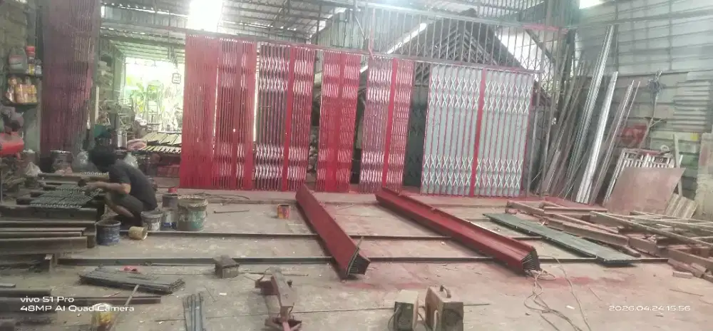 pintu harmonika