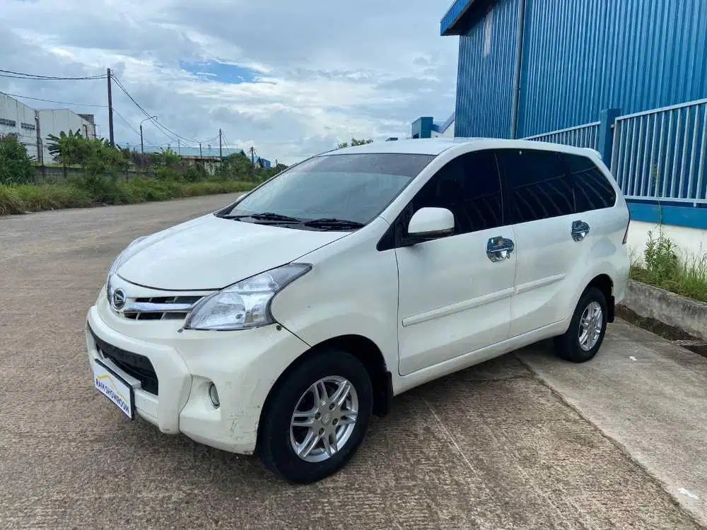 DAIHATSU XENIA R FAMILY AT 2012