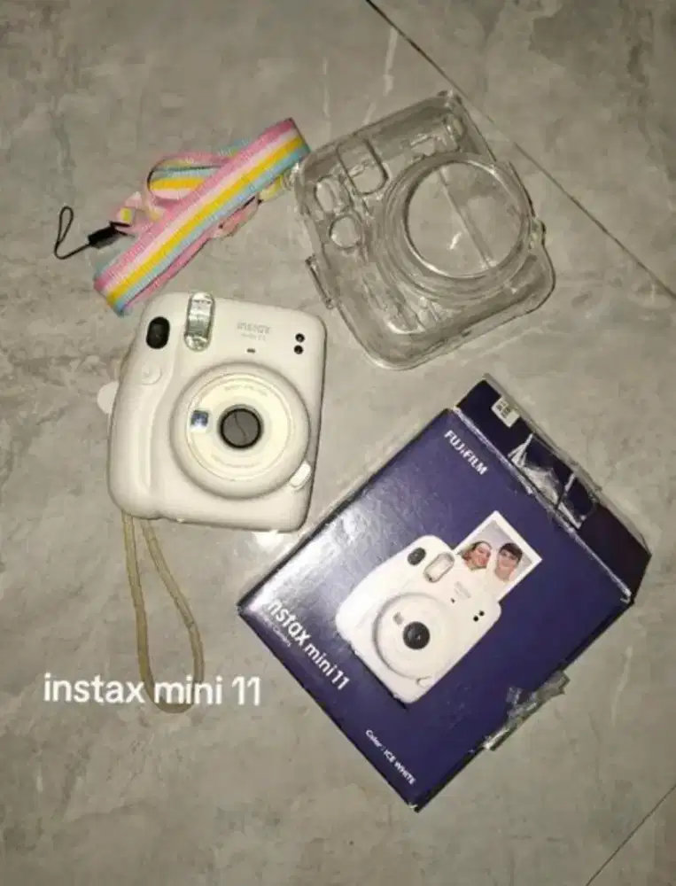 Jual Polaroid Instax 11 bekas