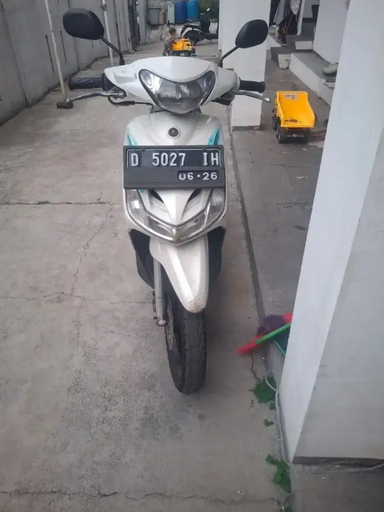 yamaha mio sporty garnis smile 2011 putih