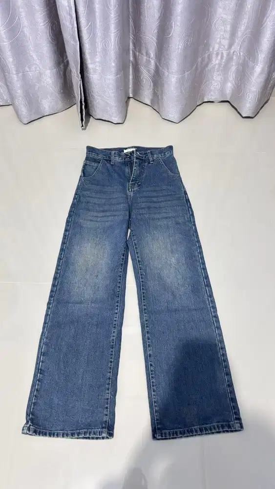 Preloved celana kondisi bagus area BANDA ACEH