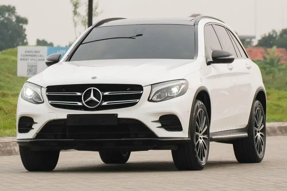 Mercedes Benz GLC200 AMG Night Edition 2020 White Panoramic! X3 c300