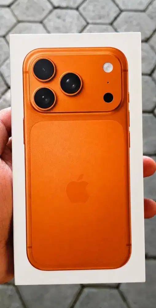 iPhone 17 Pro 256GB Cosmic Orange BNIB Seal iBox