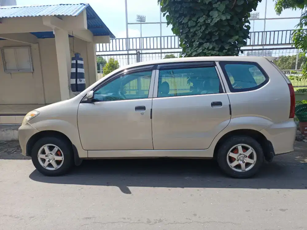 Xenia Xi 1300CC