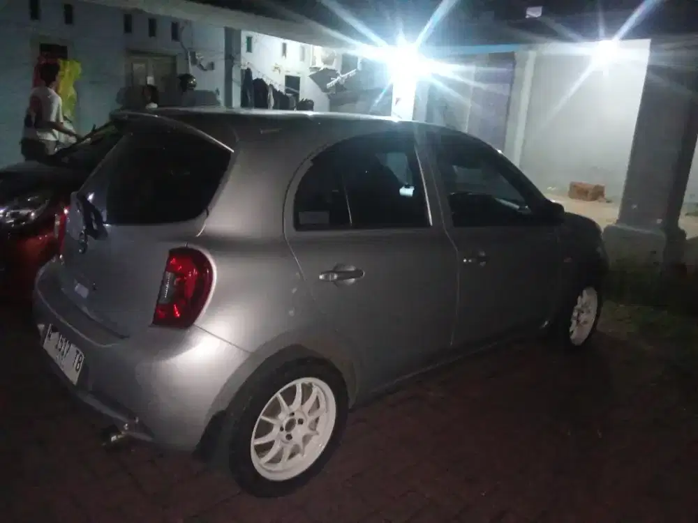 Jual Nissan march