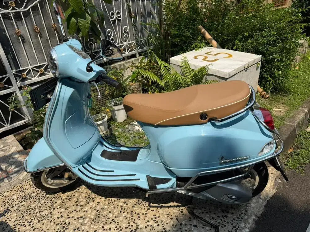 Vespa LX125 tahun 2024