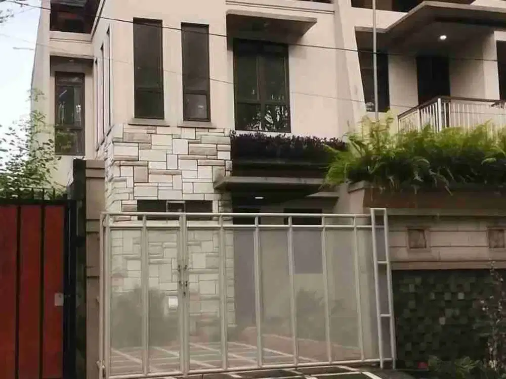 RUMAH BAGUS DISEWAKAN/DIJUAL 
Kavling BRI 
Grand Depok City, Cilodong Depok, Jawa Barat