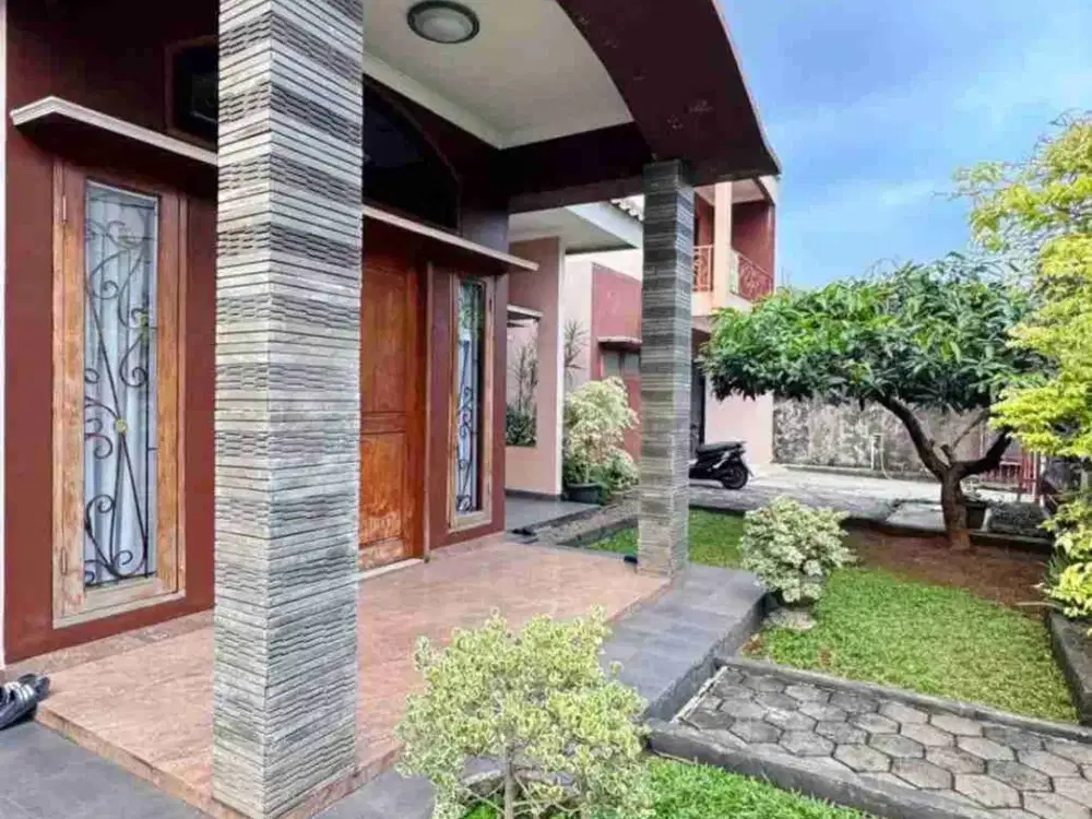 Dijual Rumah Siap Huni di Depok!
Lokasi strategis dekat Kampus UI, pusat kota Depok, dan akses jalan utama! Rumah bisa dijadikan investasi, di buat kostan karna dekat kampus