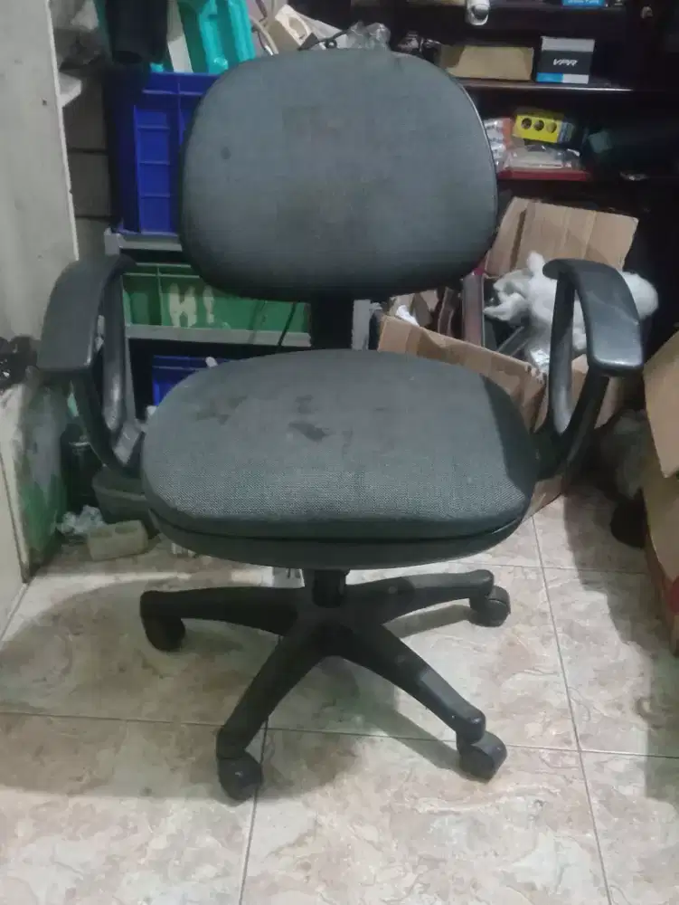 Kursi kerja / belajar