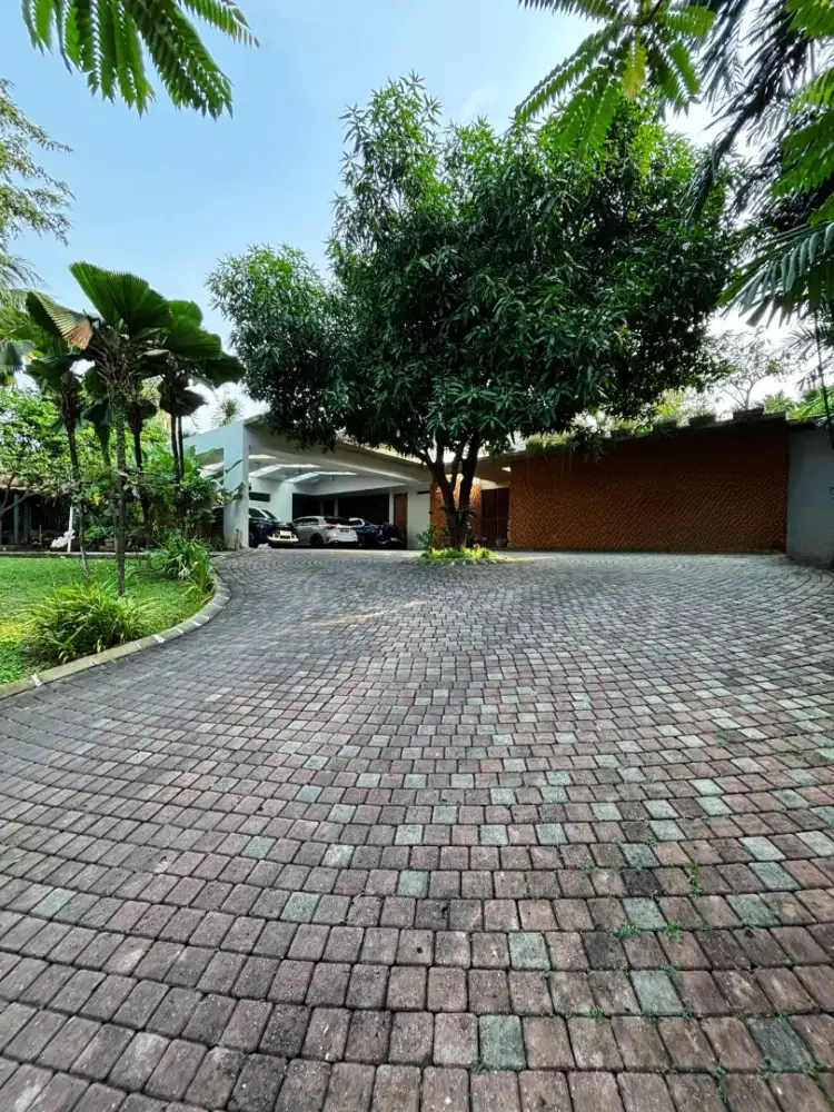 DI JUAL RUMAH TURUN HARGA SELANGKAH KE PEJATEN VILLAGE & KEMANG