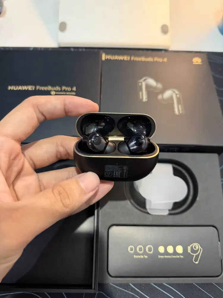 Preloved Huawei Freebuds Pro 4 ex Garansi Resmi Fullset Mulus