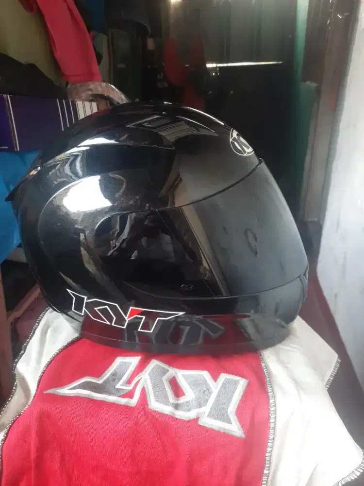 Helm kyt R10 black full face, size M - L