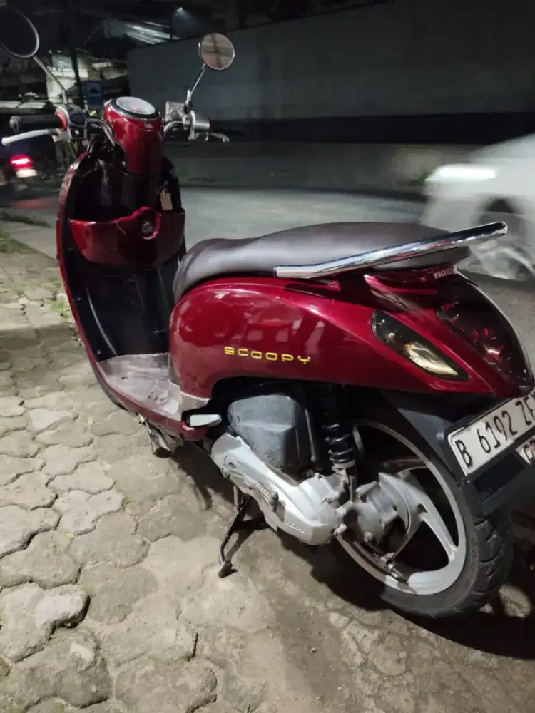 Scoopy th 2014 plat depok cinere