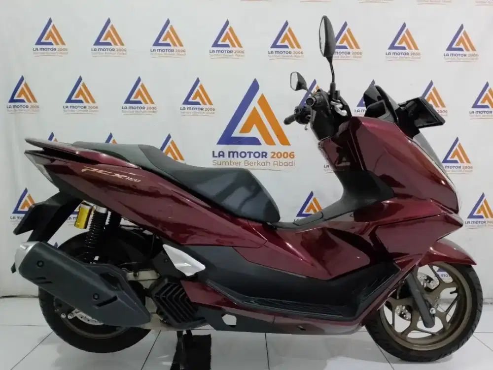 PCX 160 ROADSYNC TH 2025 SEPERTI BARU CASH/KREDIT KTP DAERAH BISA/TT