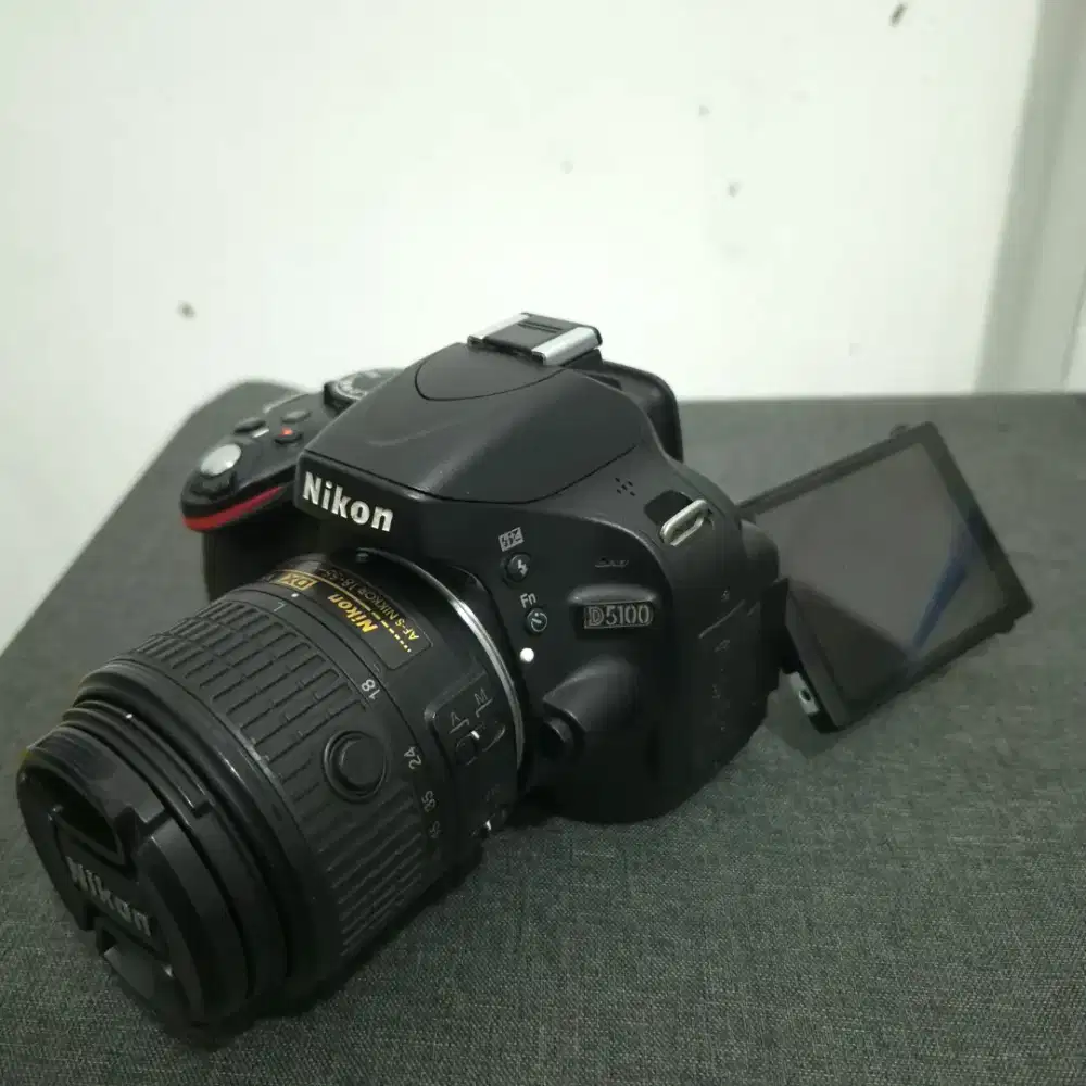 Kamera nikon d5100 kit 18-55 vr ii normal