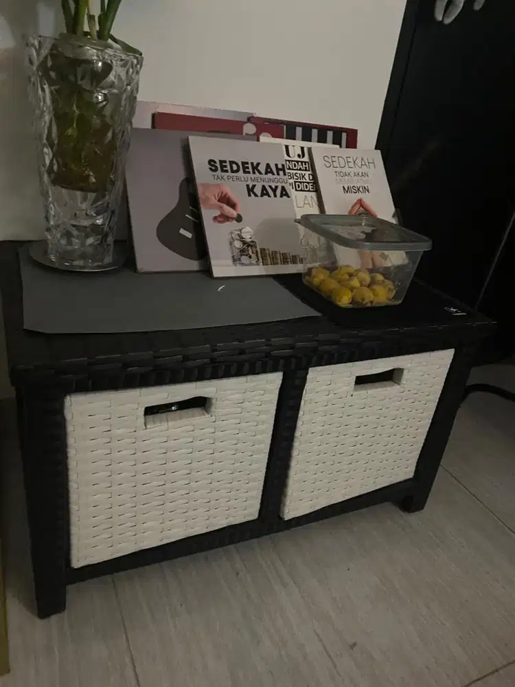 Meja minimalis bagus