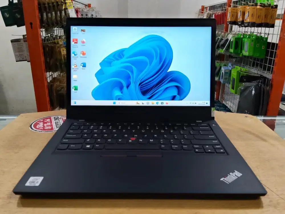 Lenovo ThinkPad L14 G1  Core i5Gen10 Ram 8GB SSD 256GB Slim Mulus